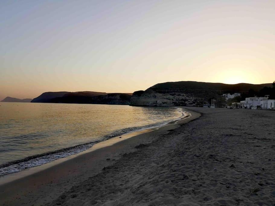 Appartamento El Playaiso De Aguamarga Agua Amarga  Esterno foto